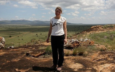 Kenian yöllisiä nisäkkäitä tutkimassa