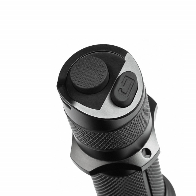 Fenix TK16 taktinen taskulamppu Fenix TK16 taktinen taskulamppu