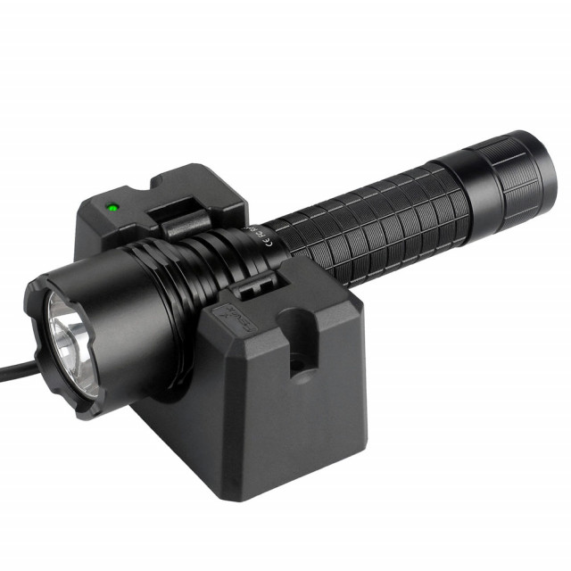 Fenix RC20 Rechargeable Flashlight Fenix RC20 Rechargeable Flashlight