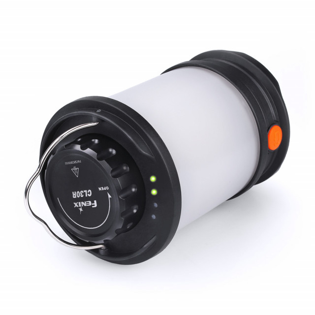 LED-lyhty Fenix CL30R, 650 lm LED-lyhty Fenix CL30R, 650 lm