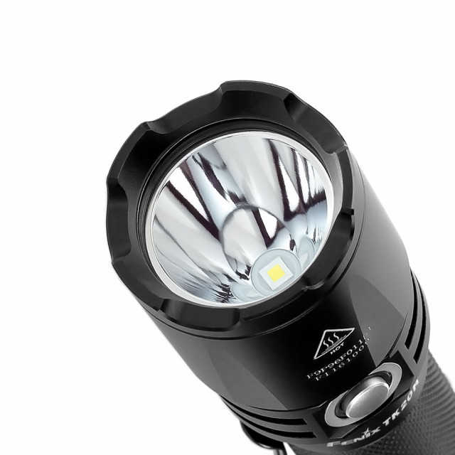 Taskulamppu Fenix TK20R, 1000 lm - POISTUNUT Taskulamppu Fenix TK20R, 1000 lm - POISTUNUT