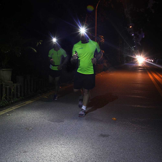 Fenix HL15 Lightweight Running Headlamp Fenix HL15 Lightweight Running Headlamp
