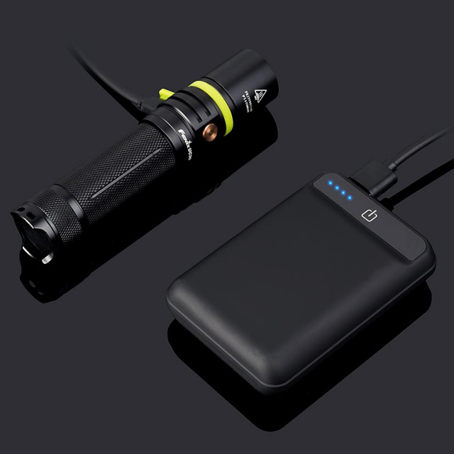 Varavirtalähde 10000 mAh Varavirtalähde 10000 mAh