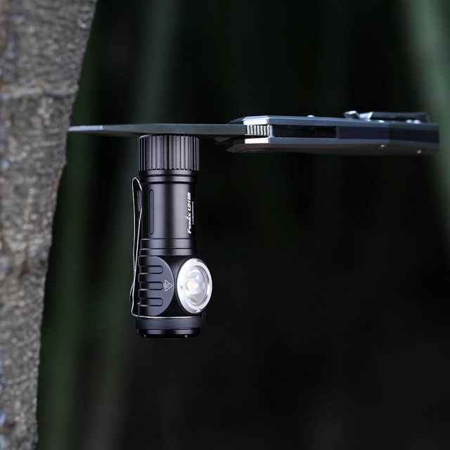 Fenix LD15R Right-Angled Flashlight Fenix LD15R Right-Angled Flashlight