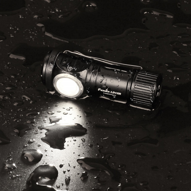 Fenix LD15R Right-Angled Flashlight Fenix LD15R Right-Angled Flashlight
