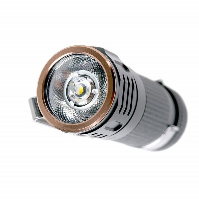 Fenix E16 Portable EDC Flashlight Fenix E16 Portable EDC Flashlight