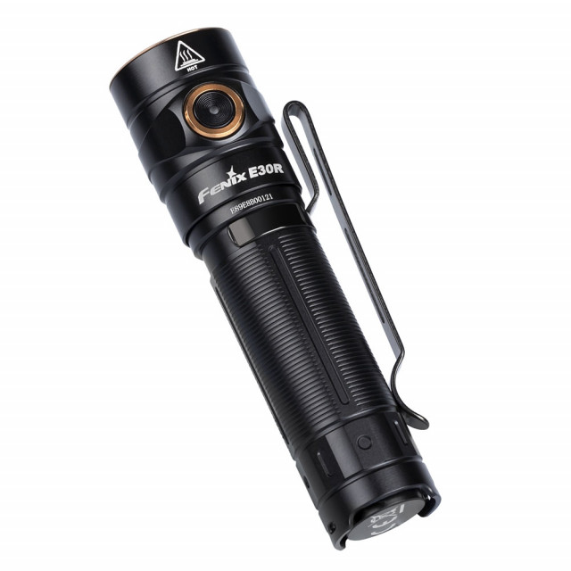 Taskulamppu Fenix E30R, 1600 lm - POISTUNUT Taskulamppu Fenix E30R, 1600 lm - POISTUNUT