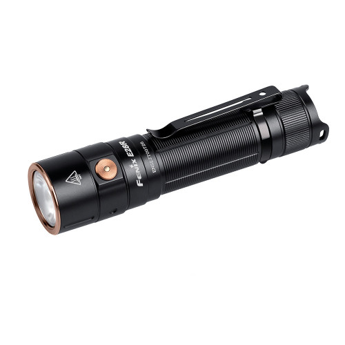Taskulamppu Fenix E28R, 1500 lm - POISTUNUT Taskulamppu Fenix E28R, 1500 lm - POISTUNUT