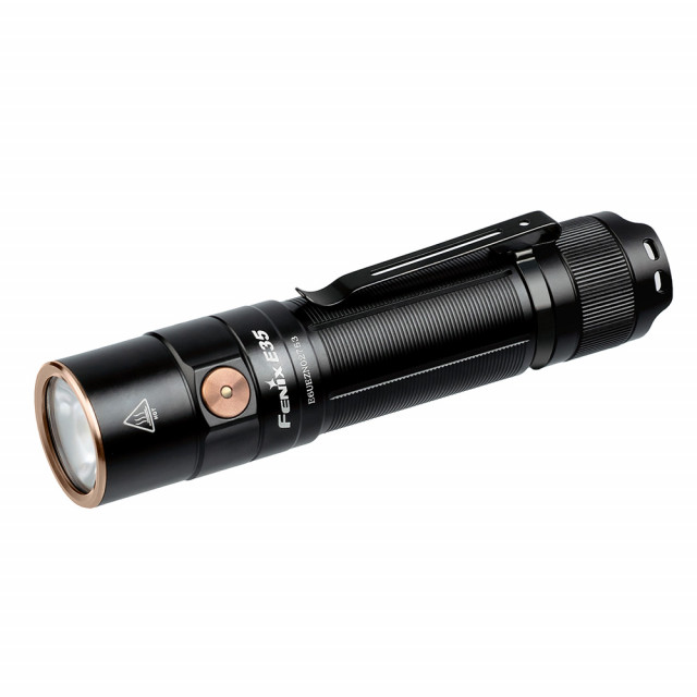 Fenix E35 V3.0 ultratehokas ladattava taskulamppu Fenix E35 V3.0 ultratehokas ladattava taskulamppu