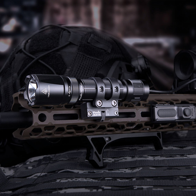 Asekiinnike Fenix ALG-16 M-LOK -kiskoihin Asekiinnike Fenix ALG-16 M-LOK -kiskoihin