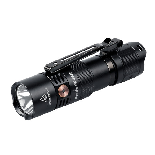 Taskulamppu Fenix PD25R, 800 lm - POISTUNUT Taskulamppu Fenix PD25R, 800 lm - POISTUNUT