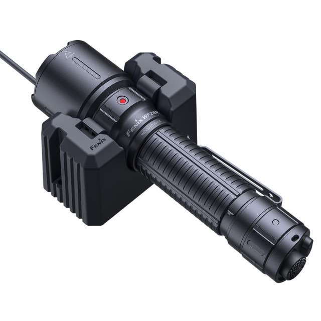 Taskulamppu Fenix WF26R telakalla , 3000 lm Taskulamppu Fenix WF26R telakalla , 3000 lm