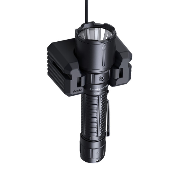 Taskulamppu Fenix WF26R telakalla , 3000 lm Taskulamppu Fenix WF26R telakalla , 3000 lm