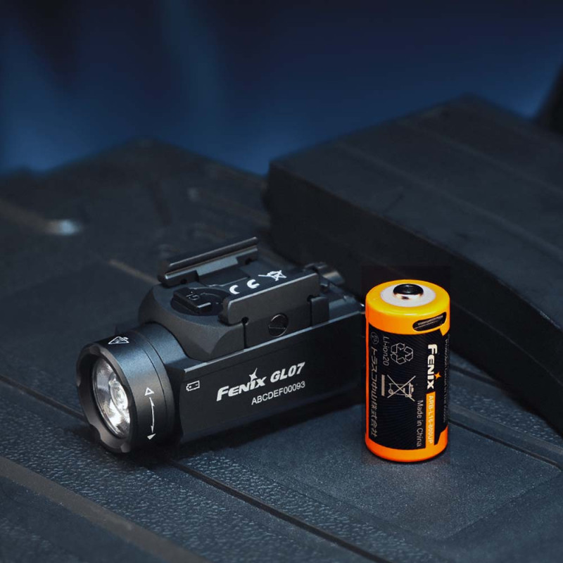 Asevalo / pistoolivalo Fenix GL07, 700 lm